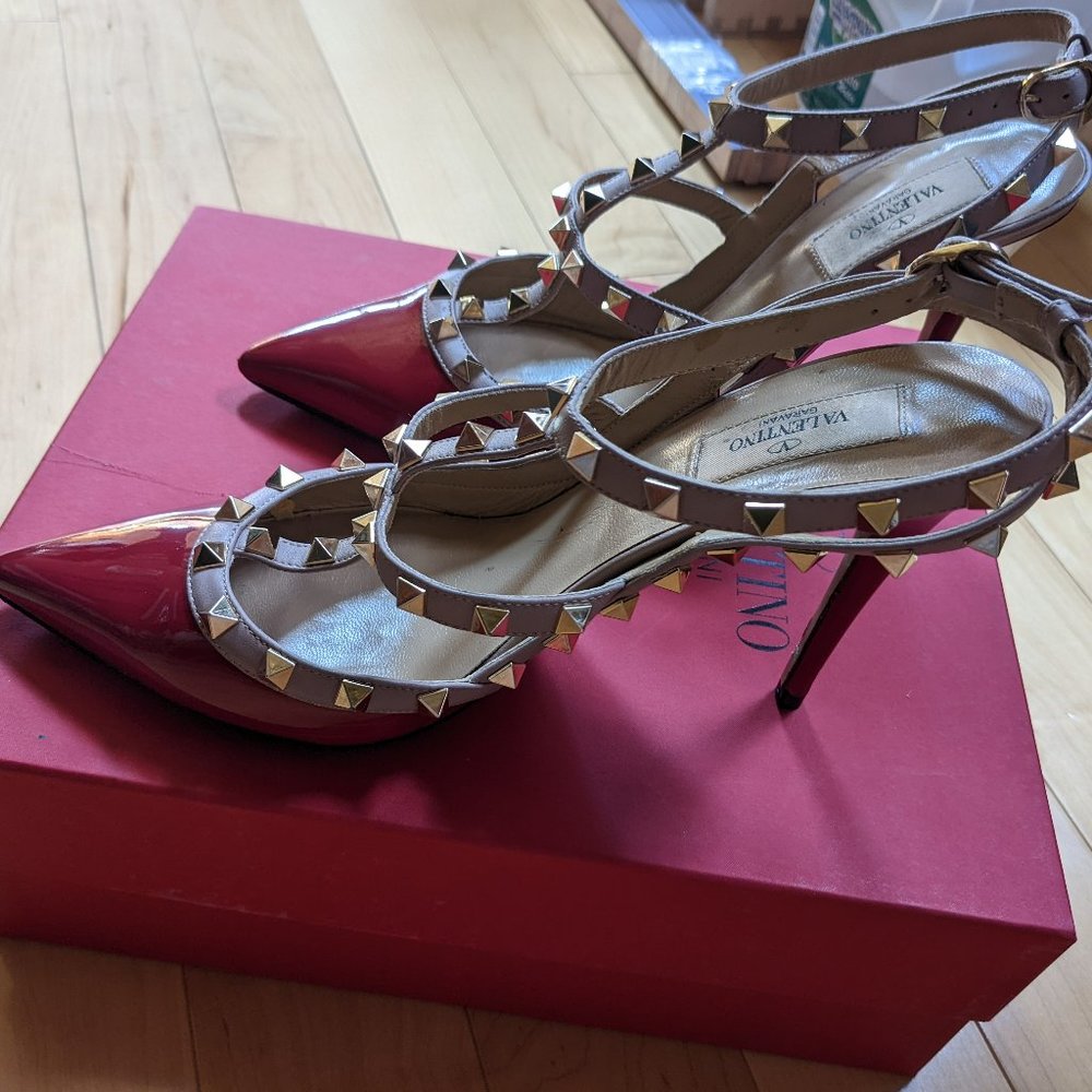 Valentino Garavani Rockstud Stiletto Heel Red Patent 41 with Box